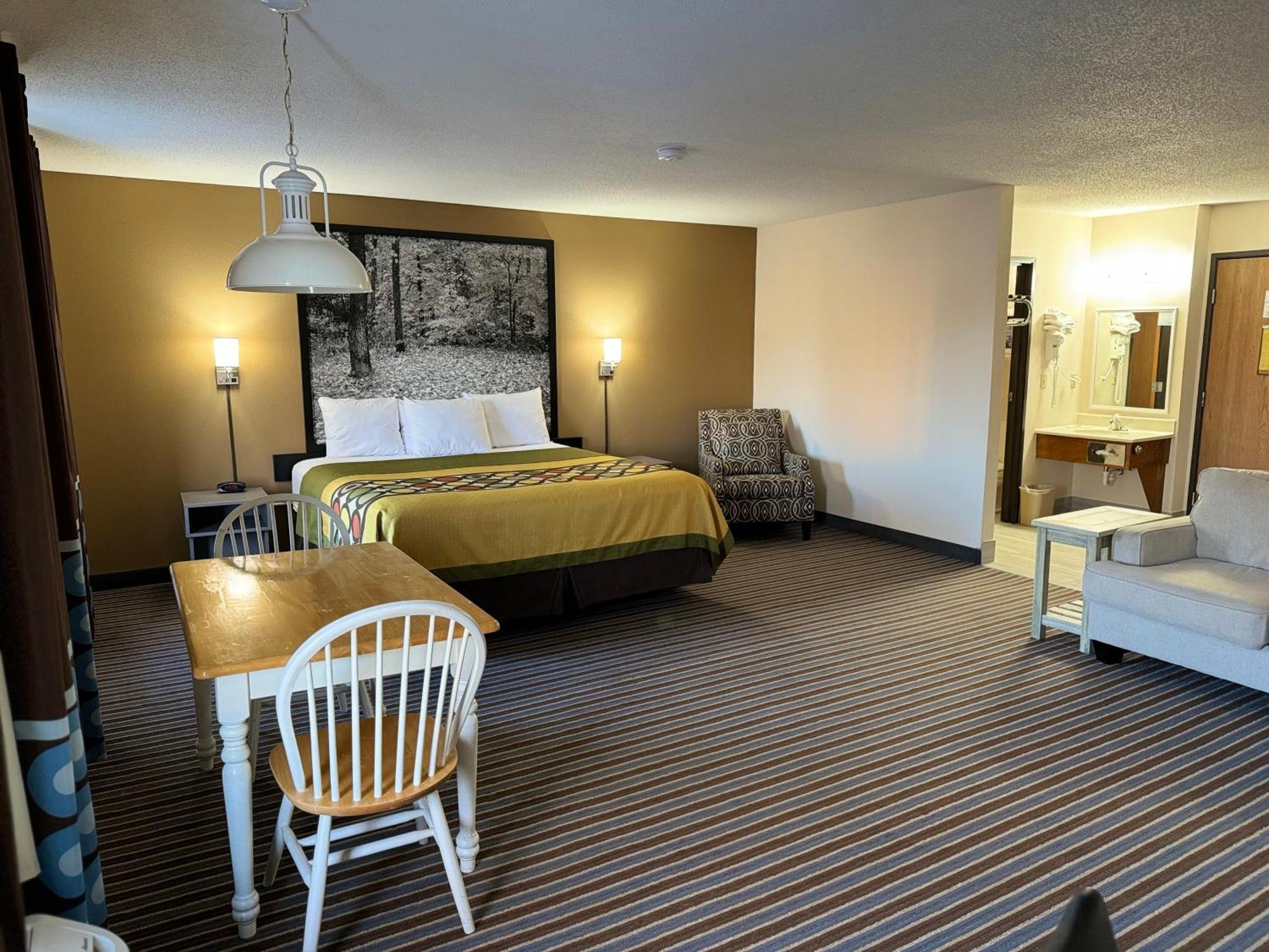 Super 8 By Wyndham Columbia Clark Lane Hotell Exteriör bild