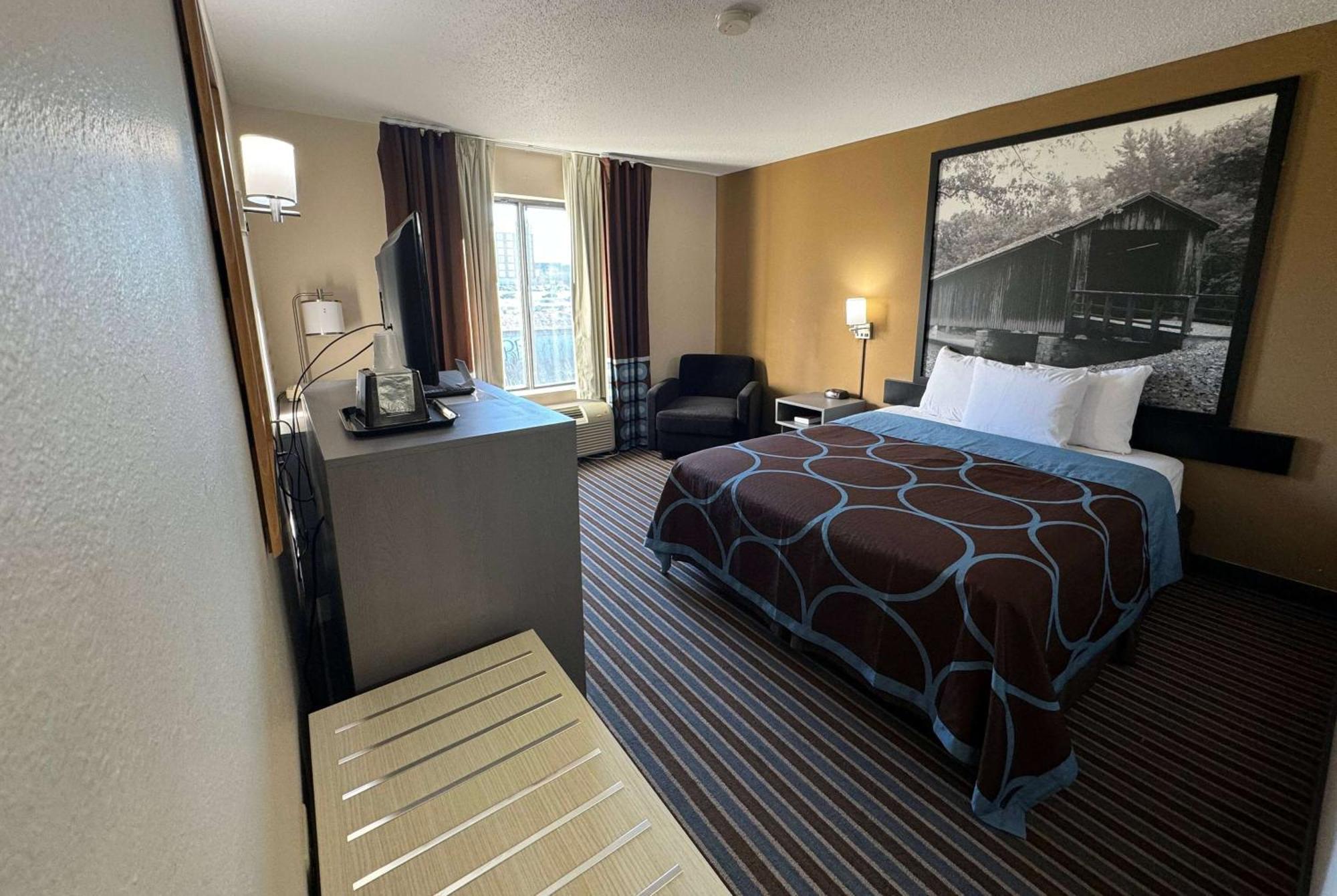 Super 8 By Wyndham Columbia Clark Lane Hotell Exteriör bild