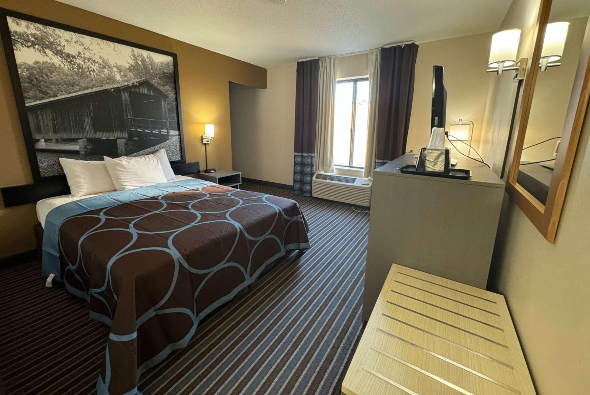 Super 8 By Wyndham Columbia Clark Lane Hotell Exteriör bild