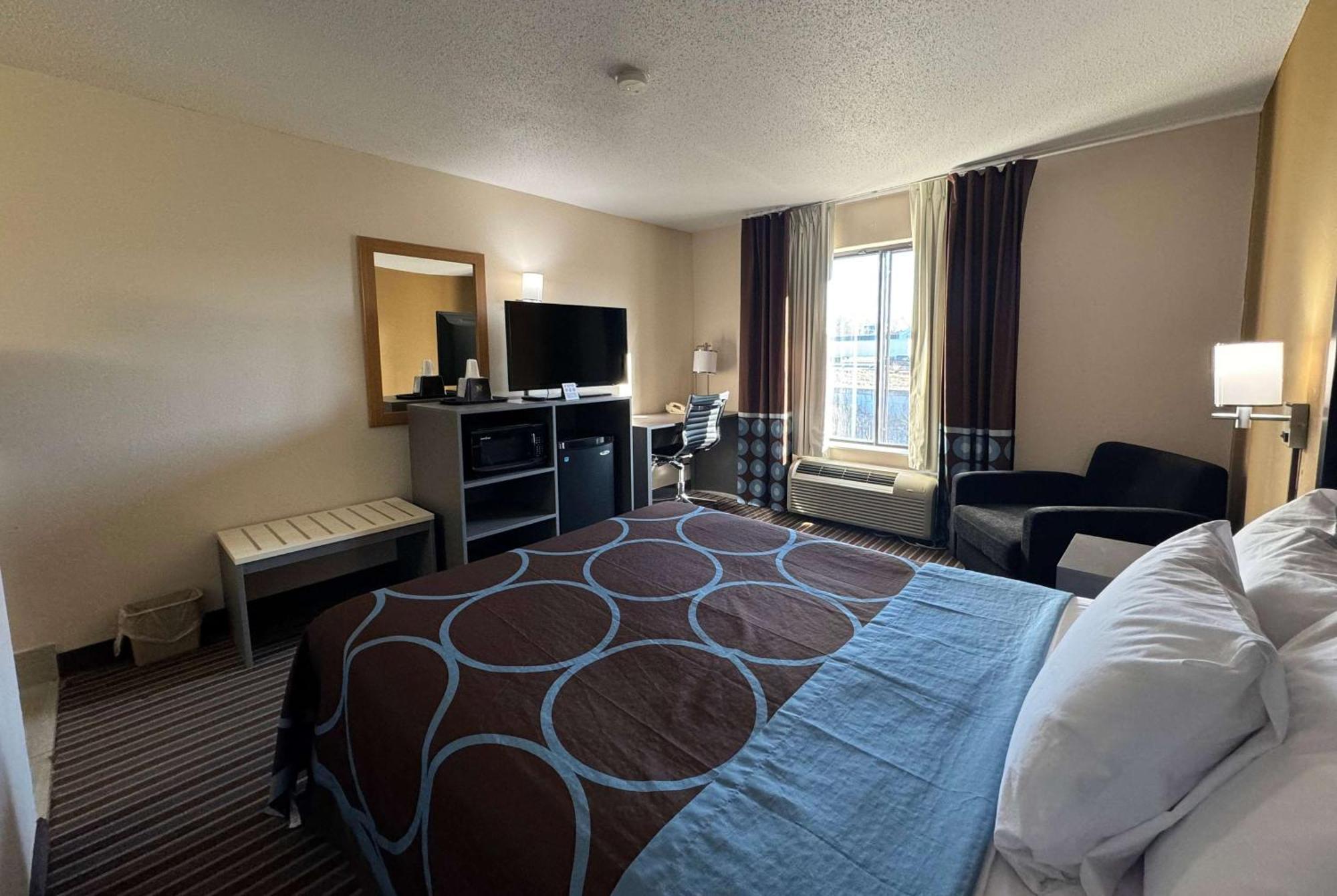 Super 8 By Wyndham Columbia Clark Lane Hotell Exteriör bild